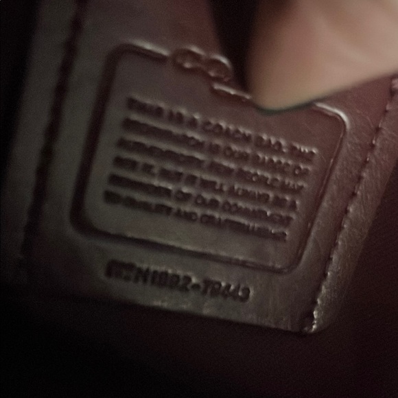 Like new Coach Dreamer Colorblock tote with glove-tanned leather and suede - Picture 8 of 16